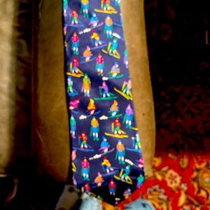 Cross country Alynn neck wear tie